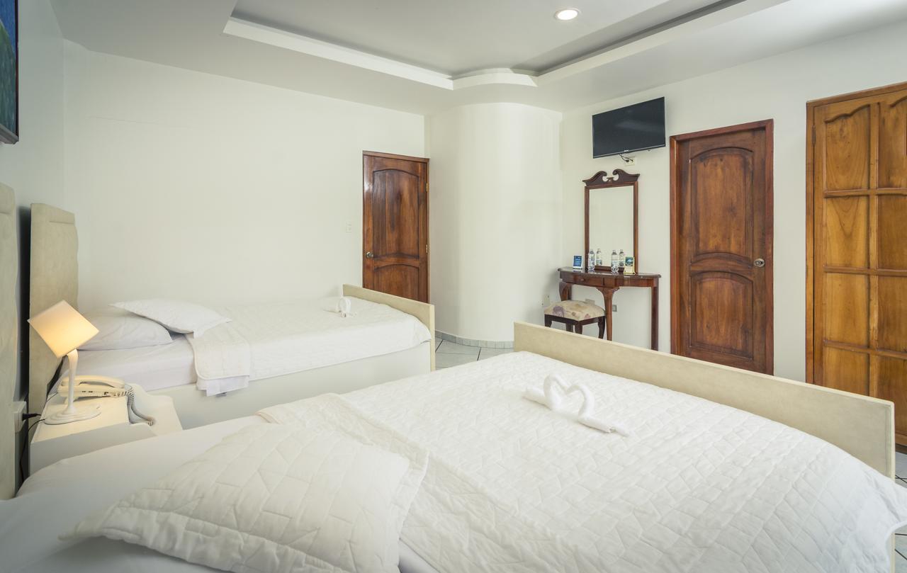 Grand Hotel Lobo De Mar Puerto Ayora  Extérieur photo