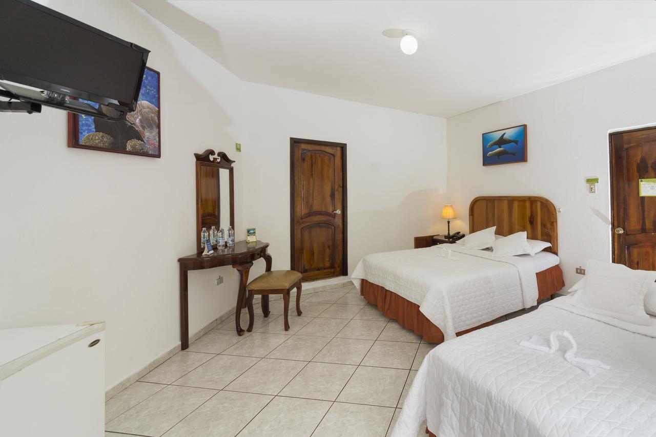 Grand Hotel Lobo De Mar Puerto Ayora  Extérieur photo